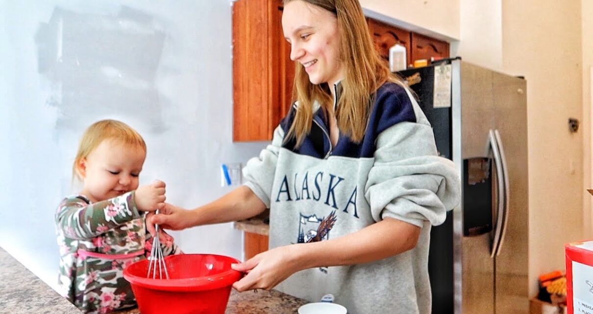 yt 267420 Making Pancakes For Breakfast With My Toddler 1210x642 - Making Pancakes For Breakfast With My Toddler