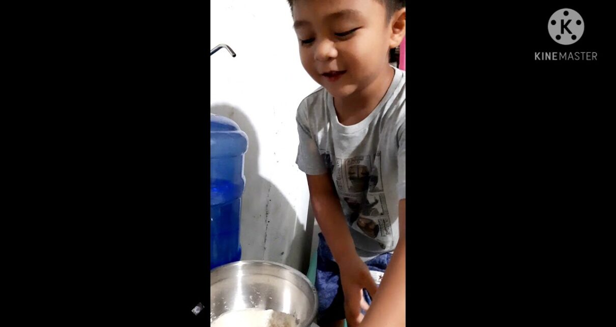 yt 269773 How to make easy pancakes using Pancake Plus with 4 year old Gav feat.Pancake Plus 1210x642 - How to make easy pancakes using Pancake Plus with 4 year old Gav feat.(Pancake Plus)