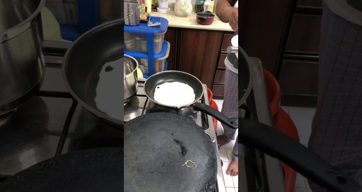 yt 270561 Dad making pancakes during breakfast 1210x642 - Dad making pancakes 🥞 during breakfast